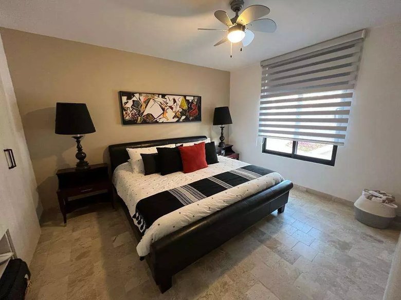 Ground Floor Condo At La Luminaria — 5 fotos