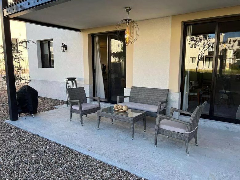 Ground Floor Condo At La Luminaria — 3 fotos
