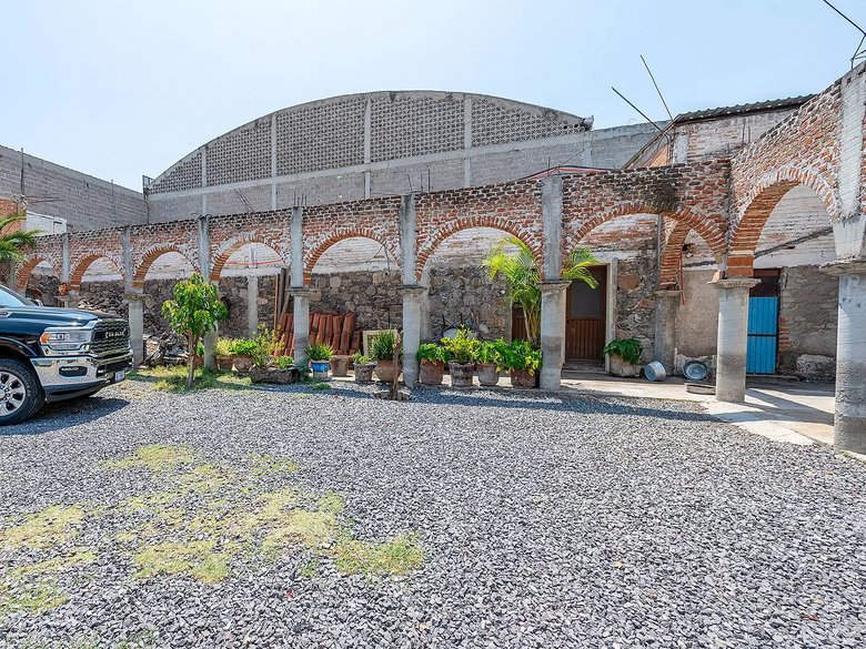 Lote Clevia 9 — 7 photos