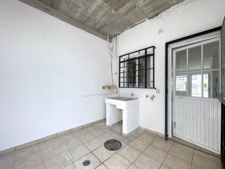 CASA PAULINA — 12 photos