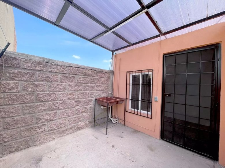 CASA PAULINA — 10 photos