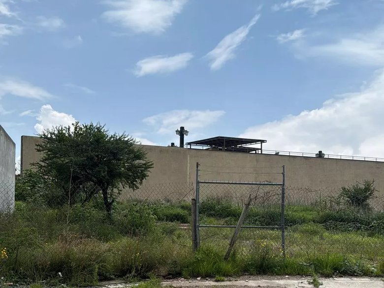 LOTE SANTA MARIA — 2 photos