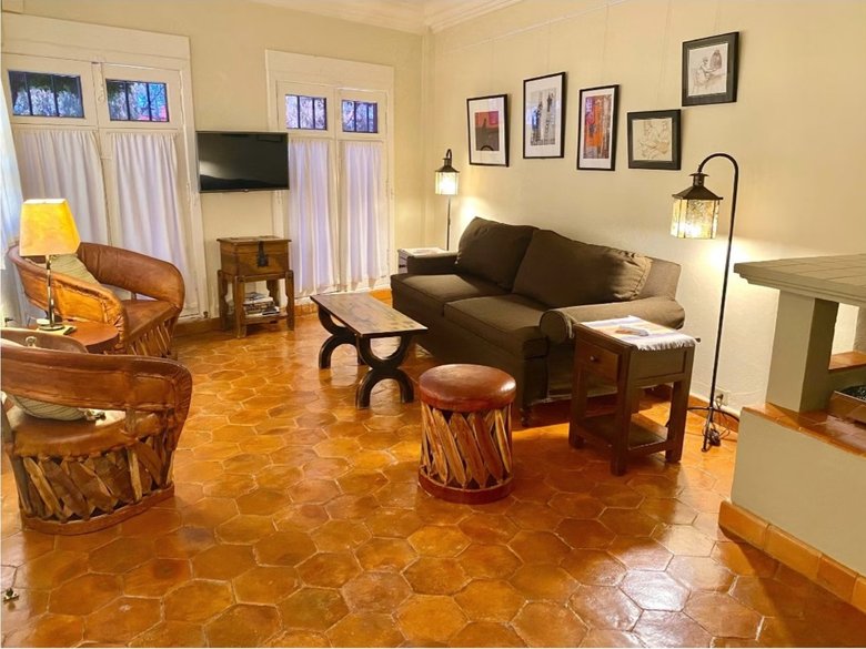 Colonial Apartment NOT AVAILABLE — 3 photos