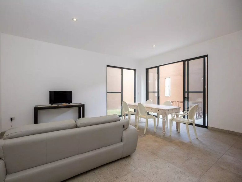 Casa dorada — 24 photos