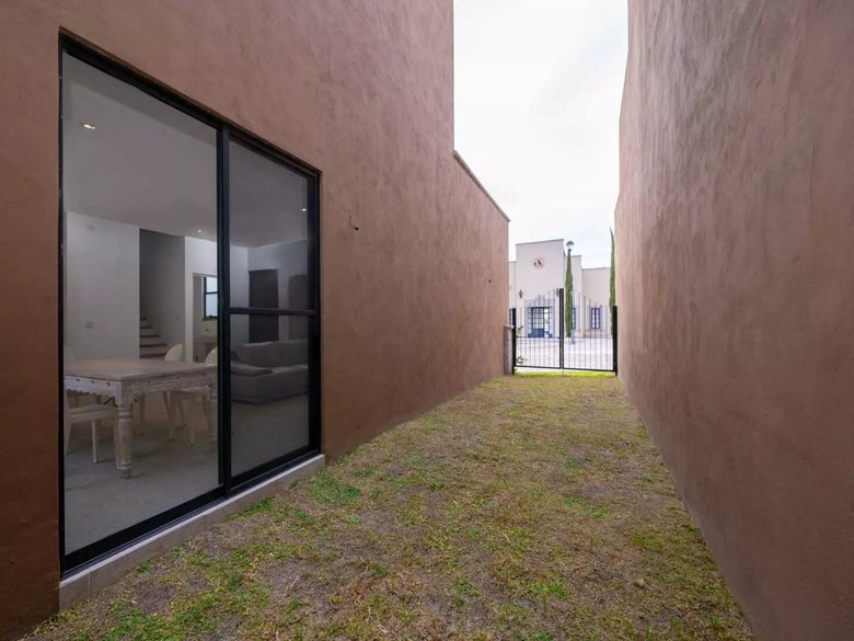 Casa dorada — 17 photos