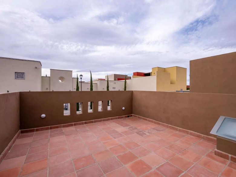 Casa dorada — 11 photos