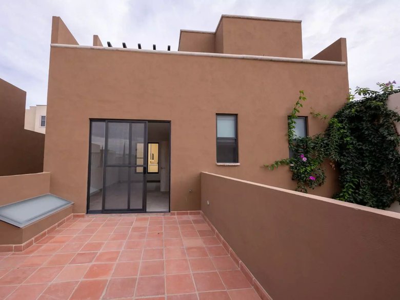 Casa dorada — 4 photos