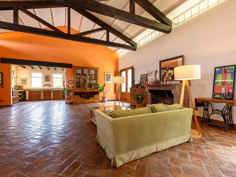 Villa La Folie — 6 photos