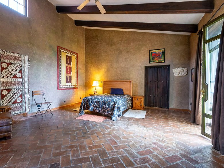 Villa La Folie — 7 photos