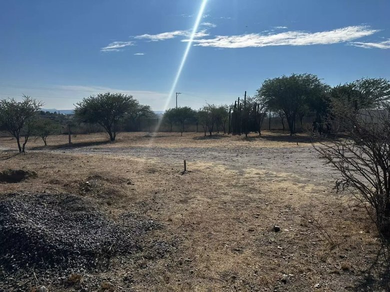Terreno para aguas termales en La Cieneguita — 2 fotos