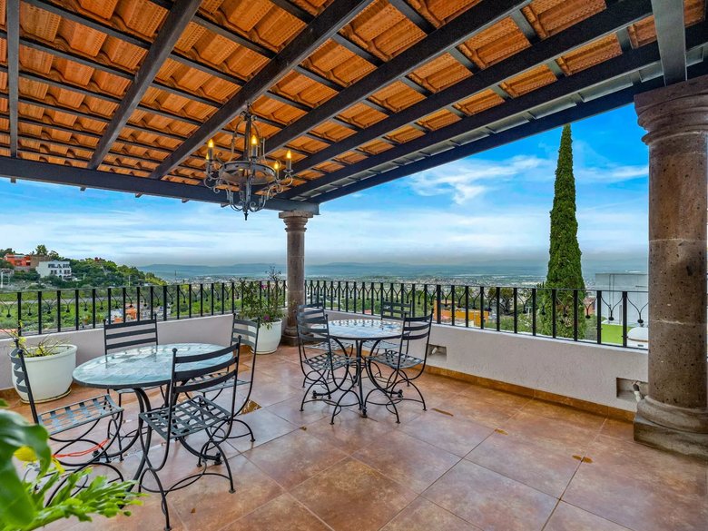 Casa Mezquite — 18 photos