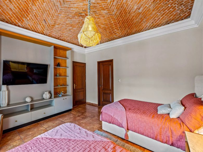 Casa Mezquite — 17 photos