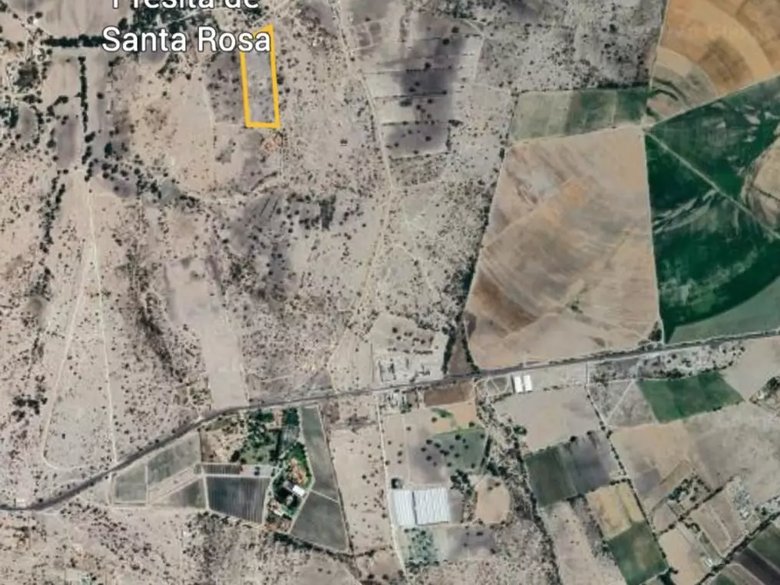2.5 Hectares of premium Housing land — 2 photos