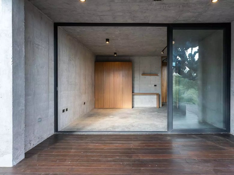 Casa Estrato — 17 photos