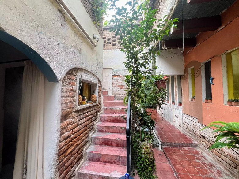 Calzada de La luz 71 — 10 photos