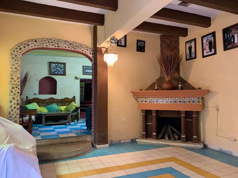 Calzada de La luz 71 — 4 photos