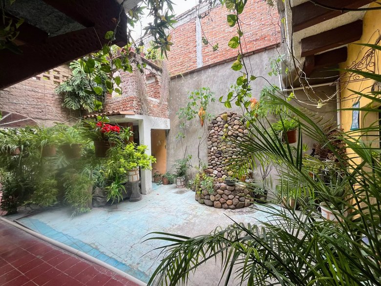 Calzada de La luz 71 — 13 photos