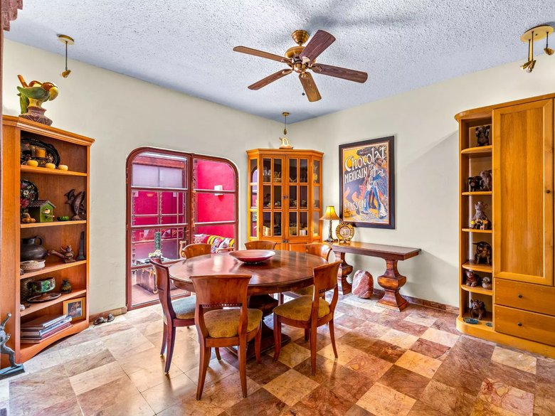 Casa Ave — 11 photos