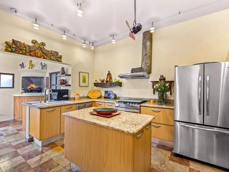 Casa Ave — 9 photos