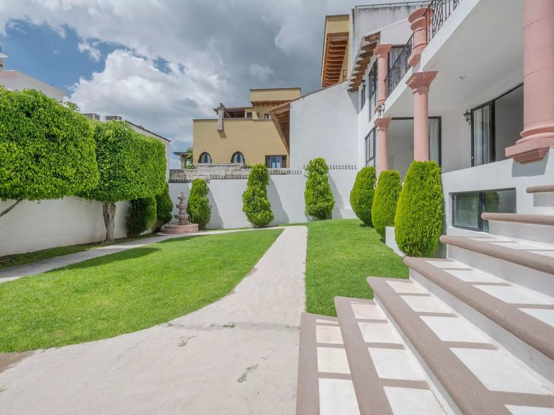 Casa de Las Fuentes — 4 photos