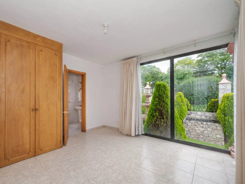 Casa de Las Fuentes — 10 photos