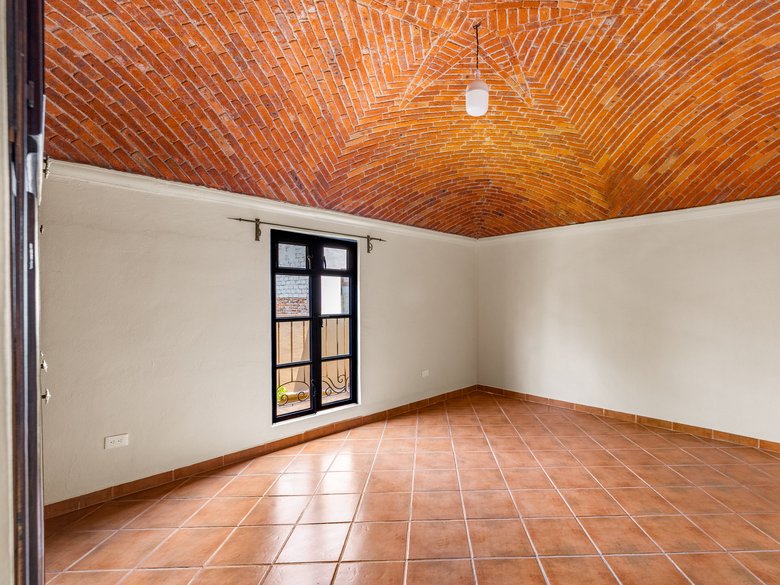 Casa de Los Arcos — 21 photos