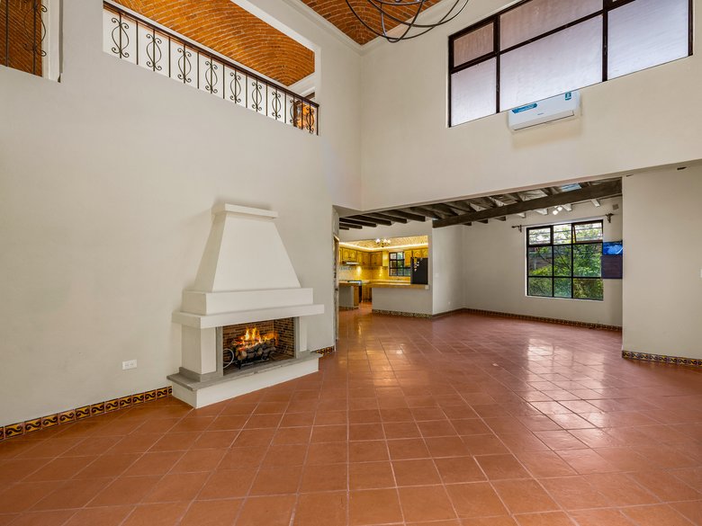 Casa de Los Arcos — 7 photos