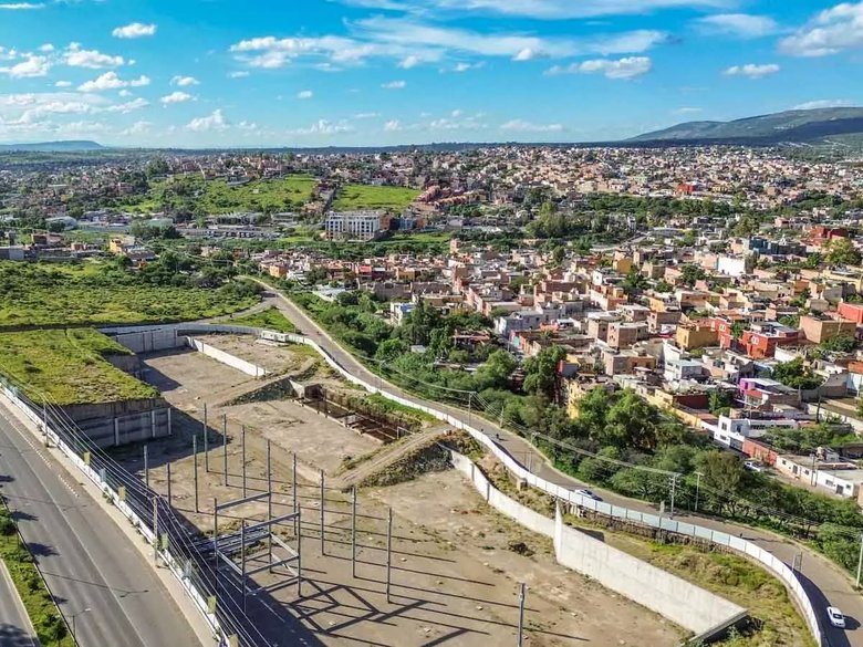 Prime Commercial Land — 6 photos