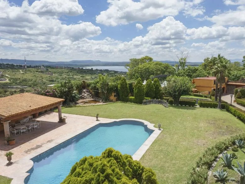Hacienda Casuso — 19 photos