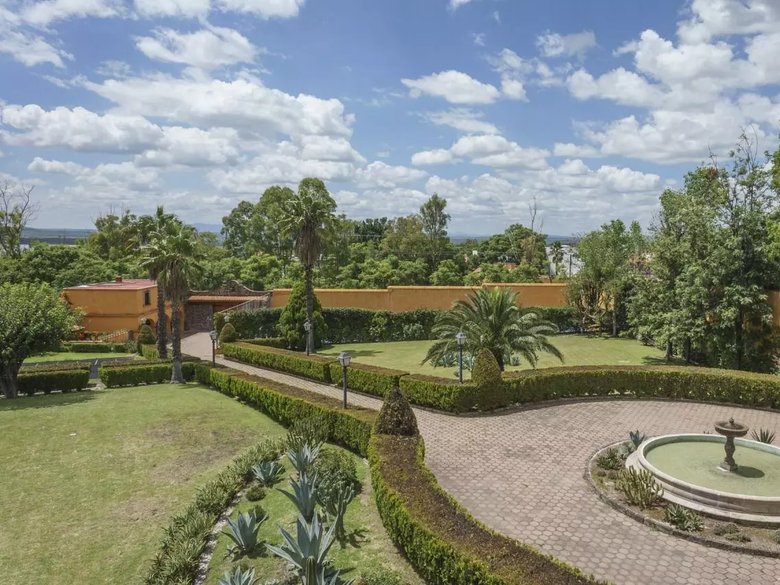 Hacienda Casuso — 20 photos