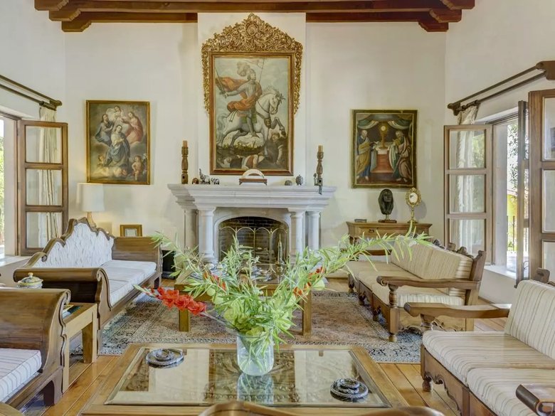Hacienda Casuso — 8 photos