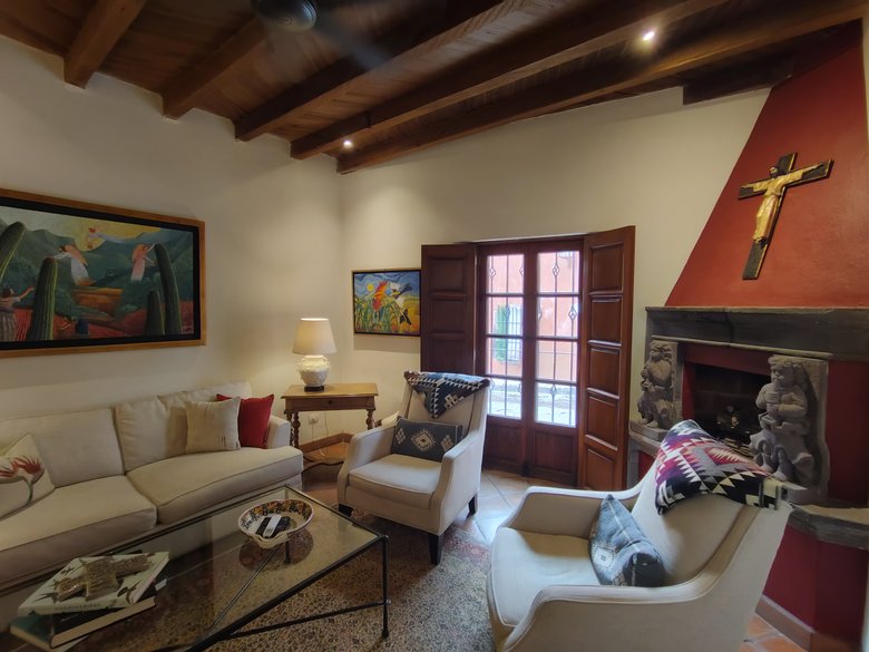 Casa del Angel — 2 photos
