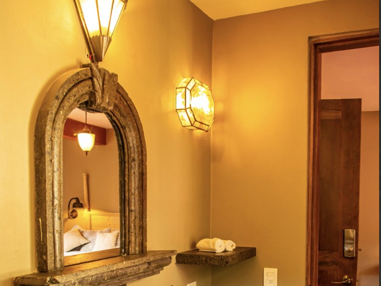 CASA GARZA Colonial Charm and Modern Comfort in the Heart of San Miguel de Allende. 3 bedroom home — 14 photos