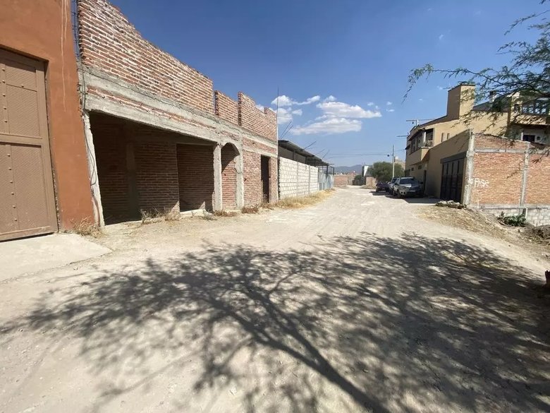 Lote y Construcción ALM — 4 photos