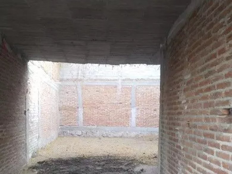 Lote y Construcción ALM — 5 photos