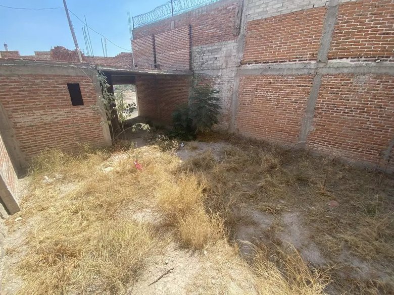 Lote y Construcción ALM — 7 photos