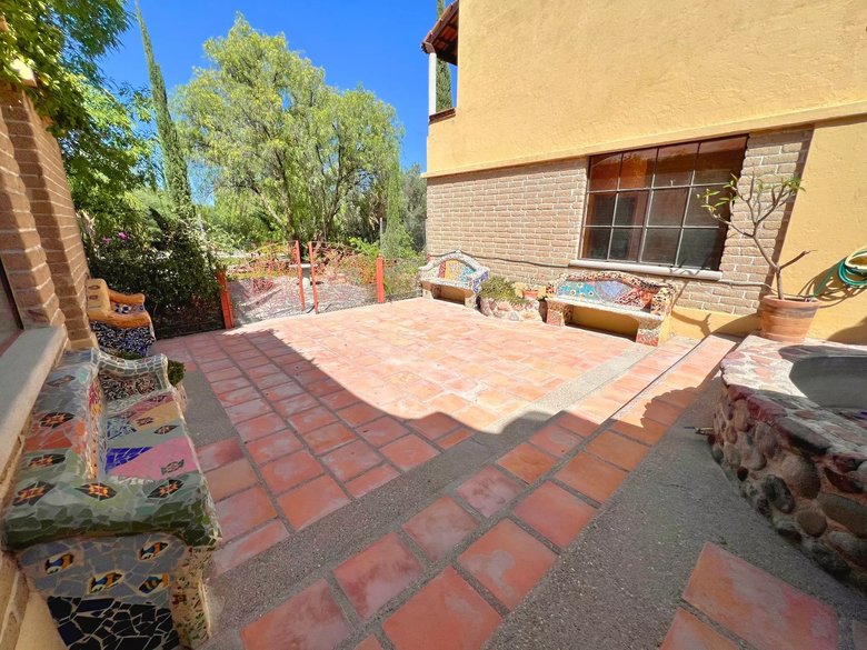 Colonial Charm - Los Labradores Community — 19 photos