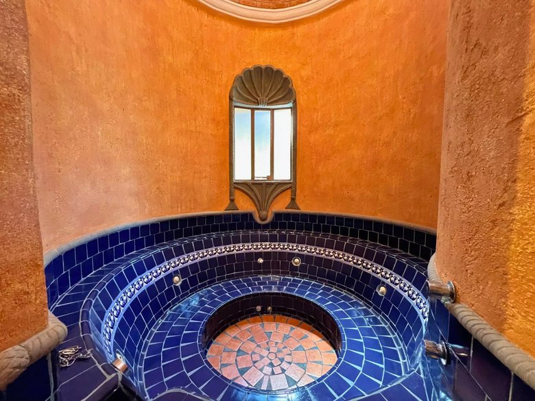 Colonial Charm - Los Labradores Community — 7 photos