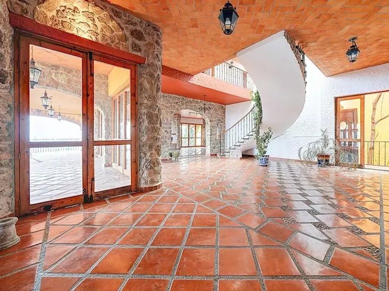 La Casona de Montitlan — 18 photos