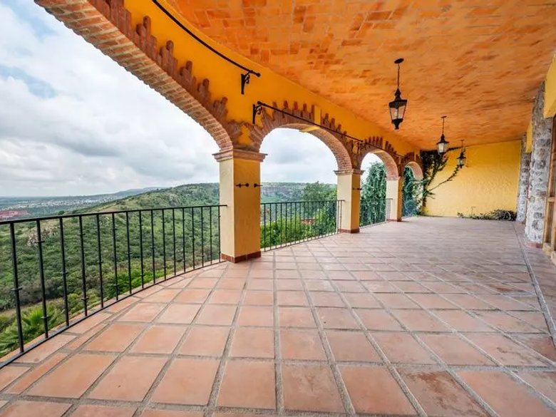 La Casona de Montitlan — 11 photos