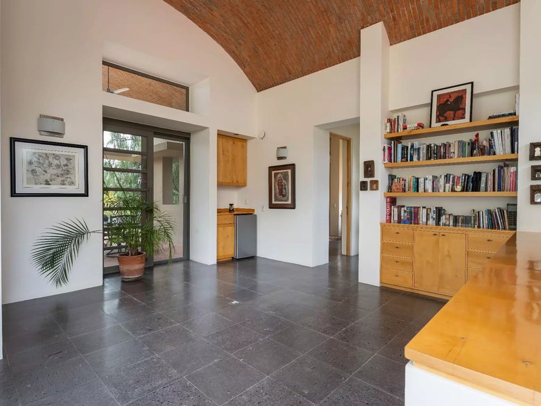Villa Primavera — 2 photos