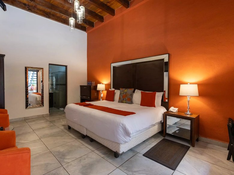 Hotel Centro — 5 photos