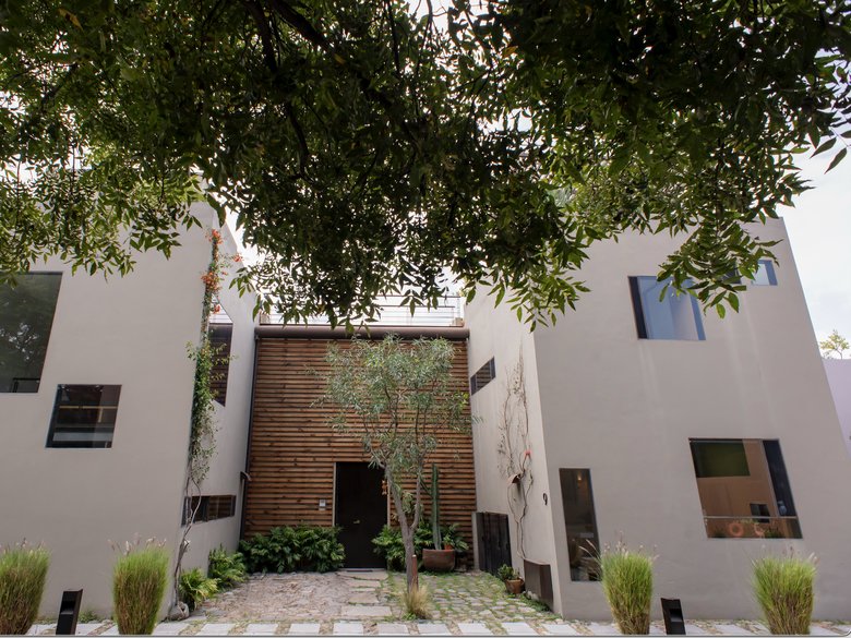 Casa Jaclyn – $4,200 USD per month (All Inclusive) 3 bedroom fully furnished in the gated community — 36 photos