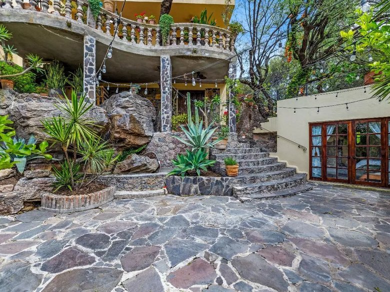 Casa Rosita — 18 photos