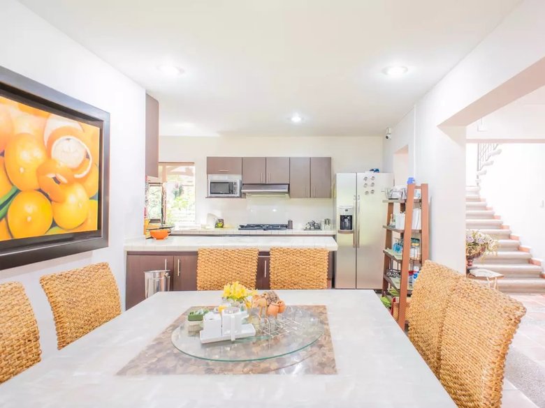 Casa Huizaches — 9 photos