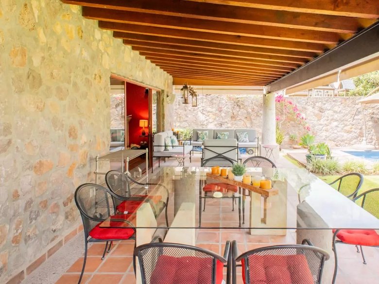 Casa Huizaches — 13 photos