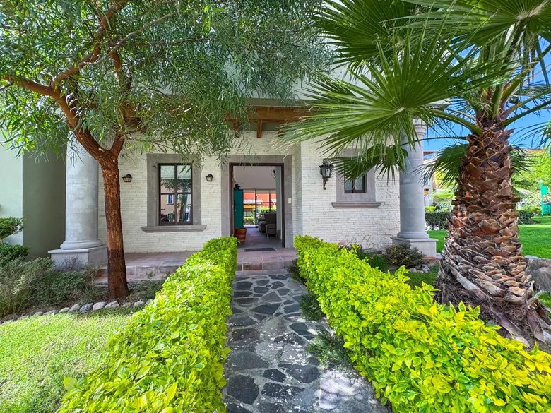 Casa Isla - El Milagro — 4 photos