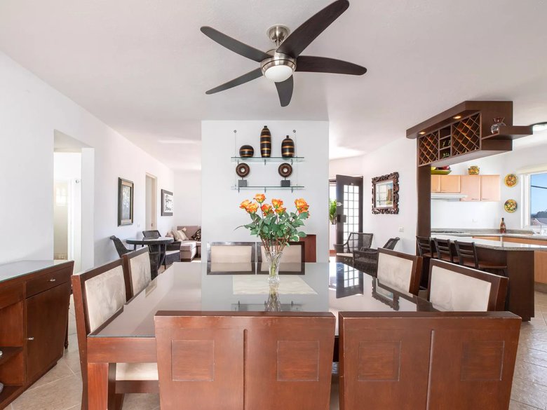 CASA EN EL ENCANTO — 5 photos