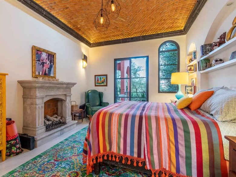 Casa Violeta 35 — 10 photos
