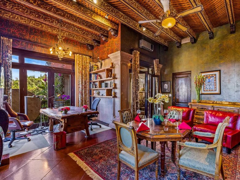 Casa Lagerfeld — 16 photos